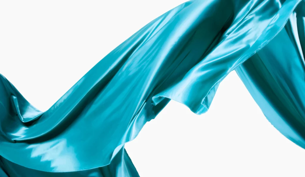 Silk (Sutra) adalah 5 Jenis Bahan Pakaian yang Perlu Perlakuan Khusus